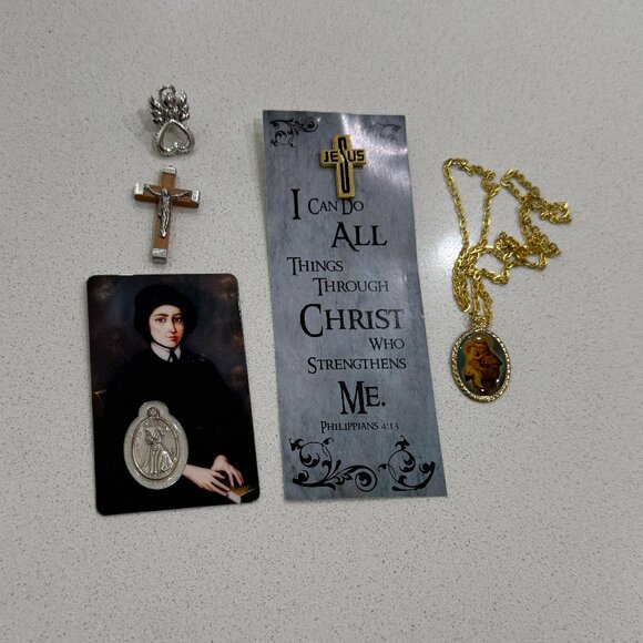 Religious Bundle 2 PIns Crucifix Medal and Necklace - Picture 7 of 7